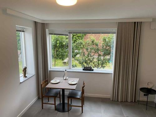 Lovely room near train&airport