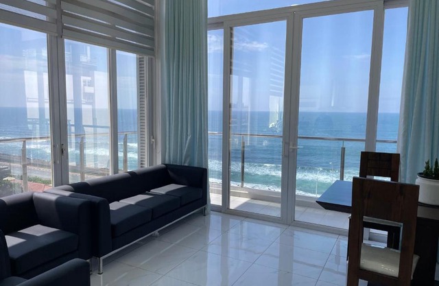 Lovely Sea View Apartment