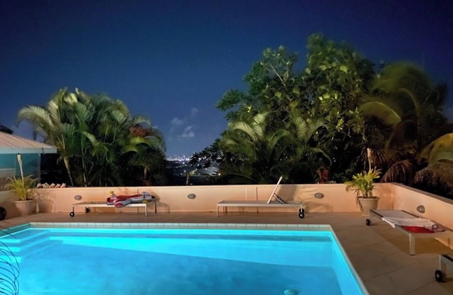 Lovely Self Contained One Bedroom Condo with Pool in the centre of Antigua