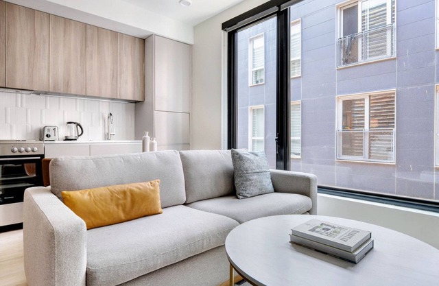 Lovely South Boston studio w/w/d, nr red line, by Blueground