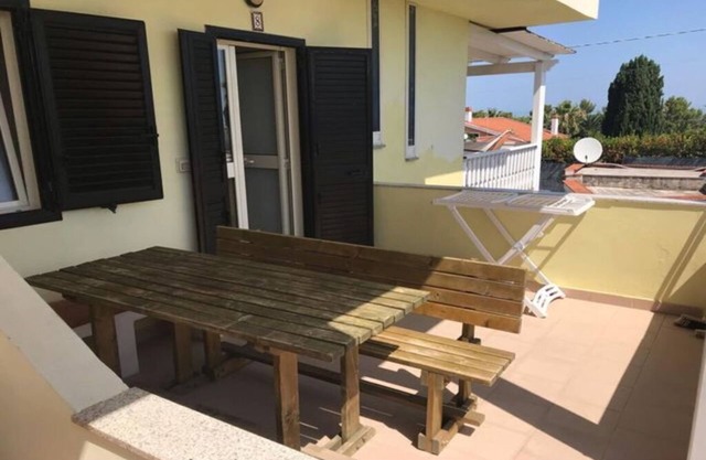 Lovely three-room apartment for 4 people with veranda on the 2nd floor - New Port