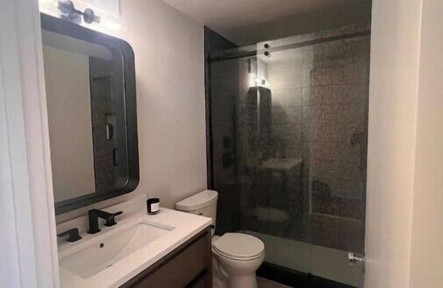 Lovely Two Bedroom Condo w/Pooln