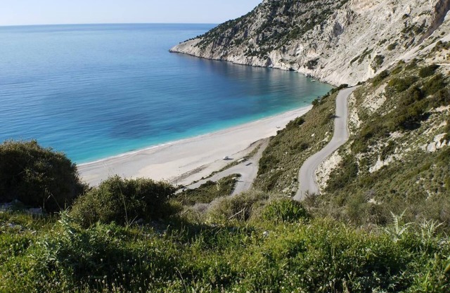 Lovely Villa Levanda with pool and sea views,10 min to Fiskardo Bay!