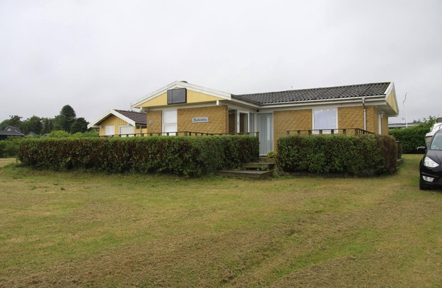 Loverly holiday Cottage in Ørding Ferieby with view over the Limfjord.