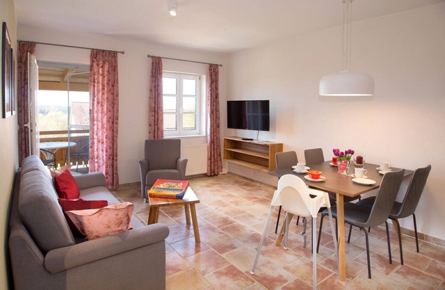 Lovingly designed FeWo-Wildrose* (60 sqm) with balcony for up to 4 people - vacation on the farm
