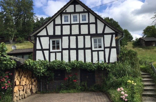 Lovingly restored, half-timbered house, Famielienfreundlich, pets welcome