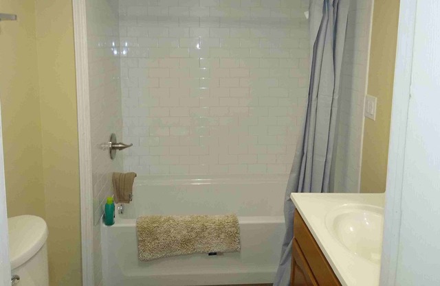 Lovingly Restored Historic Cottage in America's Hometown
