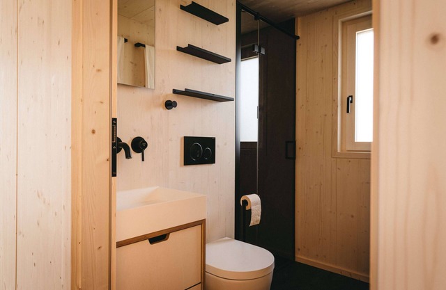 Lovt am See, Ökologisch Gebautes und Eingerichtetes Tiny House Direkt am Wasser
