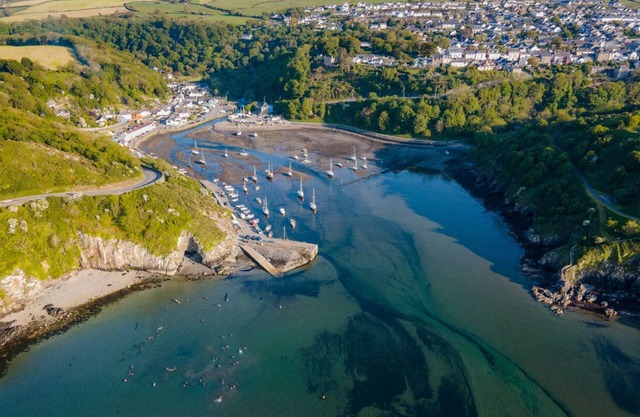 Lower Coach House, Holiday Home Fishguard, Sleeps 2, 1 bedrooms, bathrooms