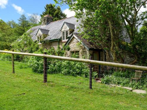 Lower Goytre Farmhouse