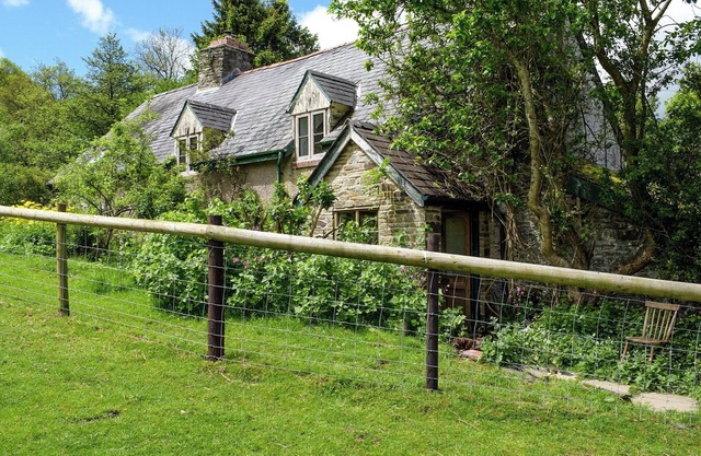 Lower Goytre Farmhouse