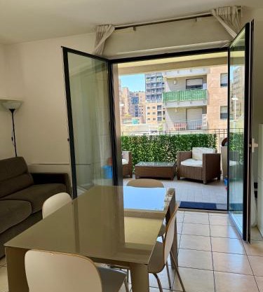 LR Deluxe Apartments - Innovazione 22