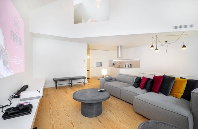 LS48 3 | Premium Location Perfect for Families