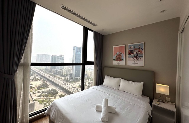 LT Housing/2BR Vinhomes Skylake/Pham Hung/Near KeangNam
