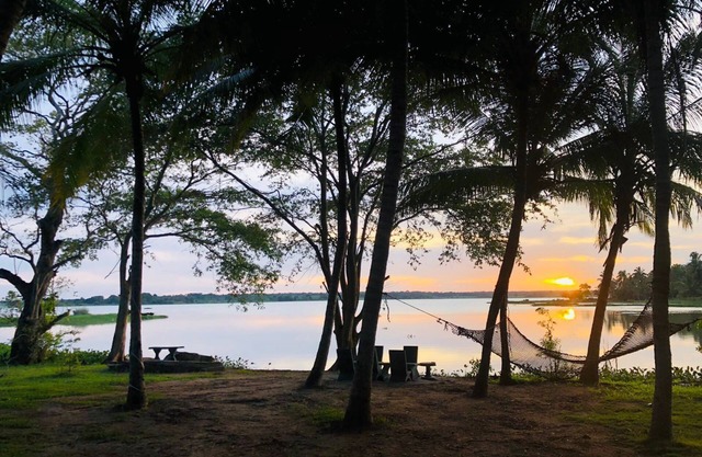 Lucas Lake Hotel