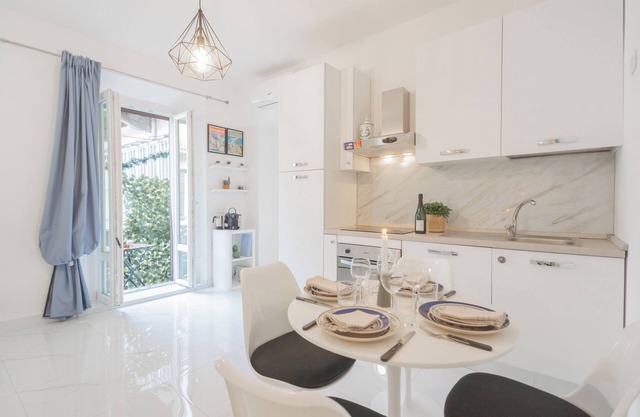 Luce Apartment by Rent all Como