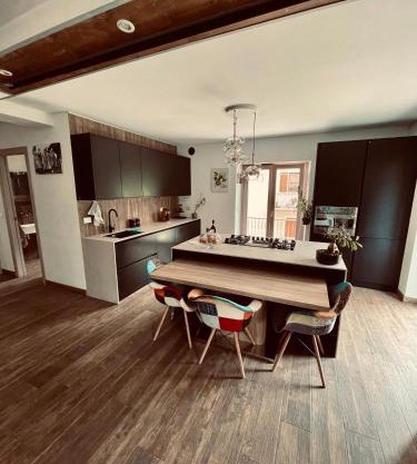 Luce private deluxe apartment near the station