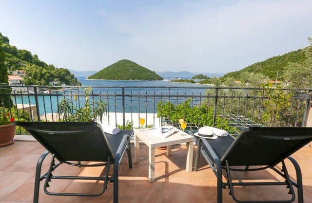Lucia Apartment Mljet