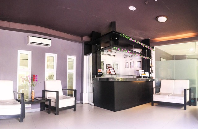 Lucky 9 Budget Hotel