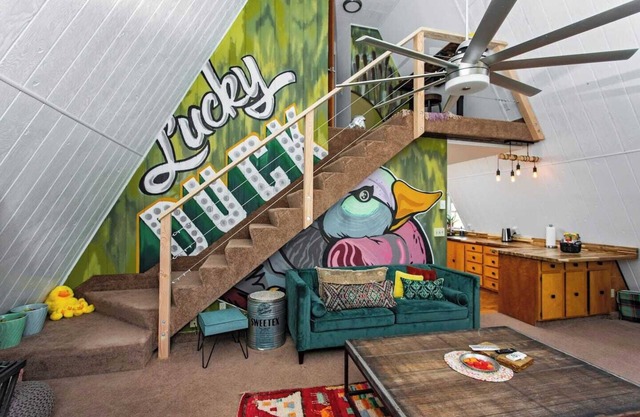 Lucky Duck - Cozy cabin on acreage | Pet friendly