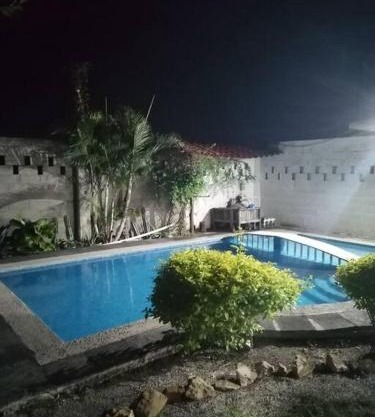 Lugar encantador con alberca