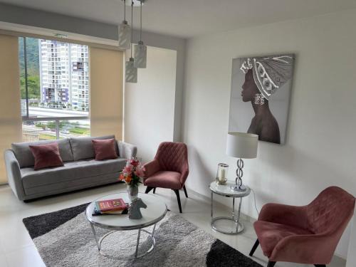 Lujoso apartamento piscinagym