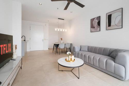 Lumi Tropicana Ps4 Netflix CityView Modern 6pax