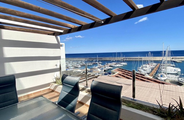 Luminoso Duplex En Primera Linea Del Mar Residencial Marina Del Port 33-34