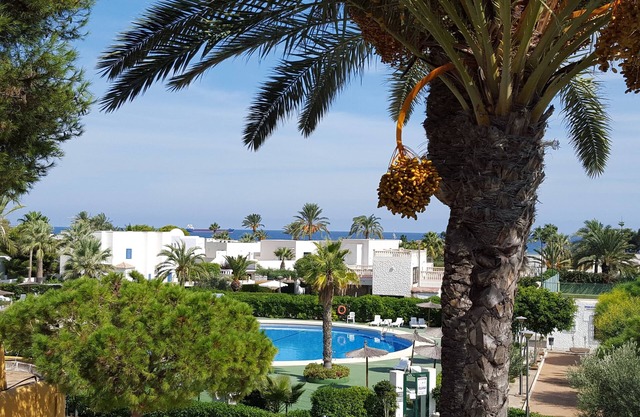 Luminous. 3 bedrooms > 40% discount from September to February