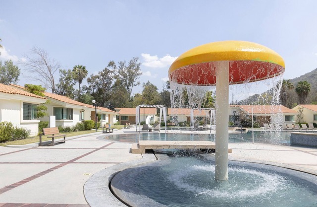 Luna Aqua Villas, Tala, Rio Escondido