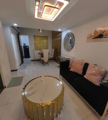 Luna Modern Guesthouse Loft House up and Down