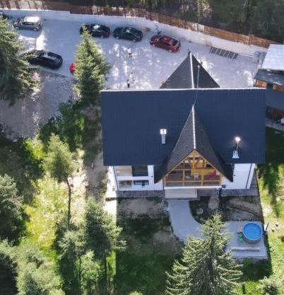 Luna Retreat