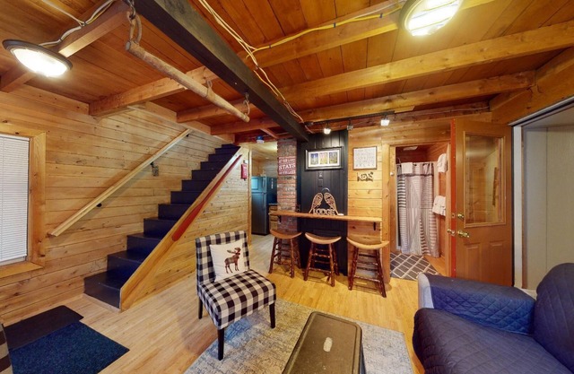 Lupine Lodge (Close Access to Moosehead Lake, ATV and Snowmobile Trails)