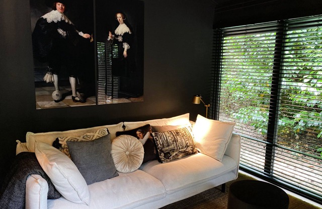 Lush Holiday Home in Rheezerveen with Hot Tub