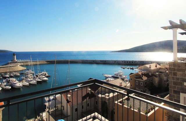 Lustica bay Magnolia apartment