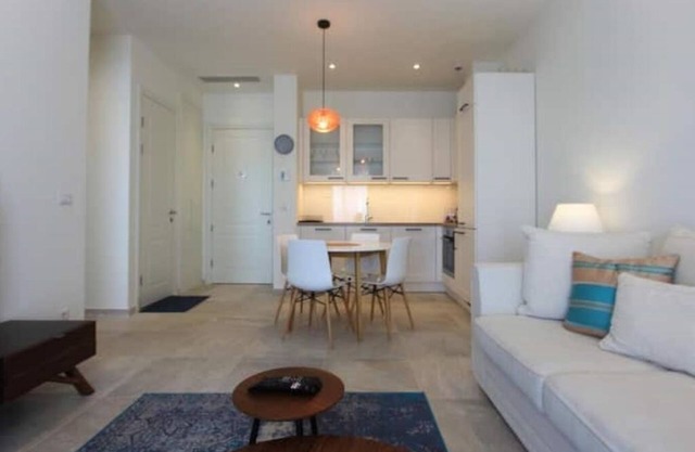 Lustica Bay Magnolia Apartmentnn