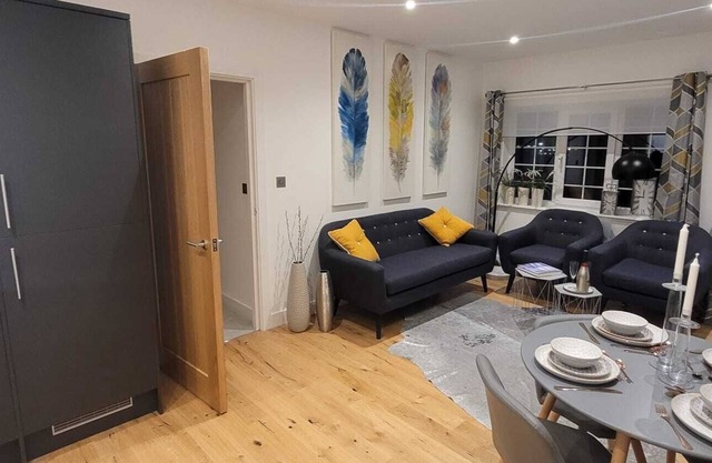 Lux 2 Bed Flat In The Heart Of Rochester