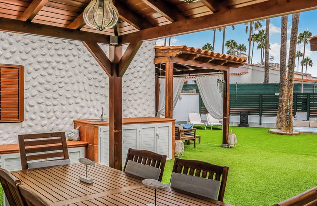 Lux 2BR Maspalomas Pool Terrace