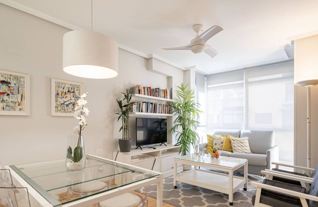 Lux apartment ISLAZUL gym+sauna M (EUR19)