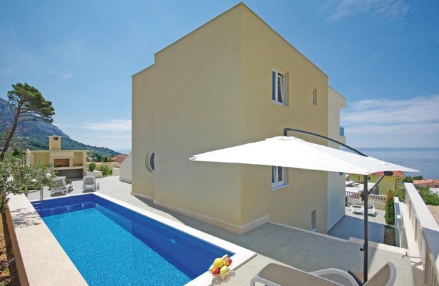 Lux Apartments