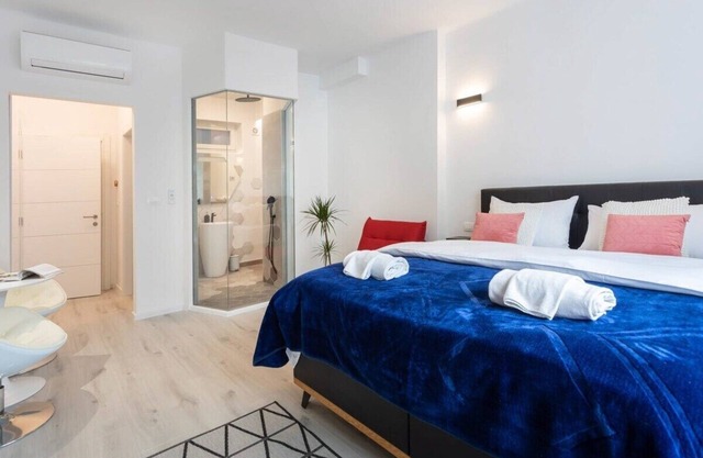 Lux Nest II City Apartment URBAN STAY