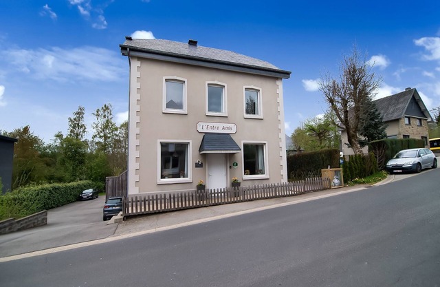 Lux Stay for 22 in Waimes