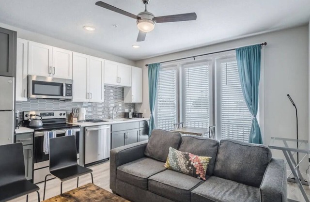 Lux Studio Apt near Downtown Orlando and Winterpark