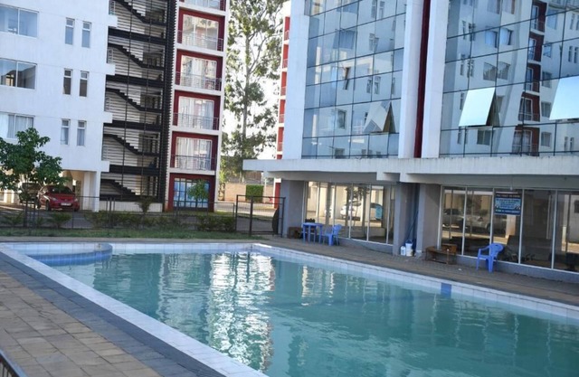 Lux Suites Racecourse Studio Apartments