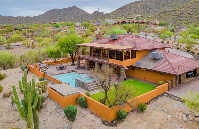 Luxe 4BR in Mesa w/ Spectacular View, Pool & Golf