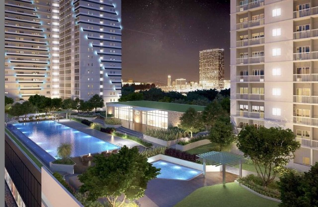 Luxe Condotel near shopping malls and train station with Netflix/Wifi