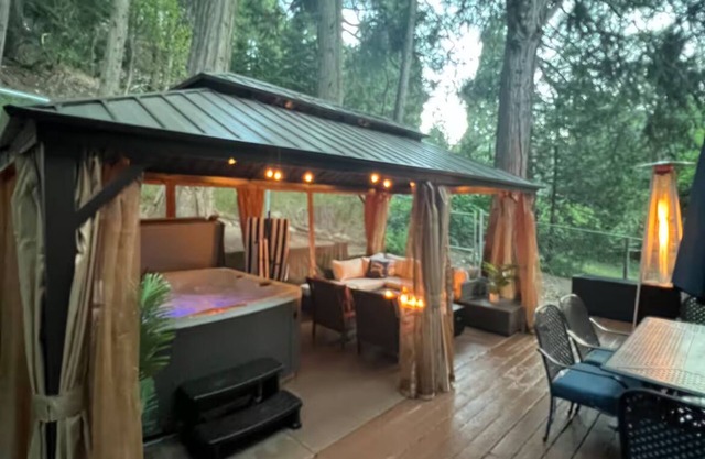 Luxe Cozy Lake Arrowhead Cabin New Hot Tub Kid & Dog Friendly