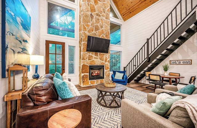 Luxe Creekside Cabin | Game Room, Playset
