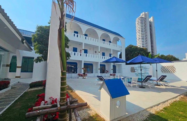 Luxe Double Getaway | Beachside Bliss