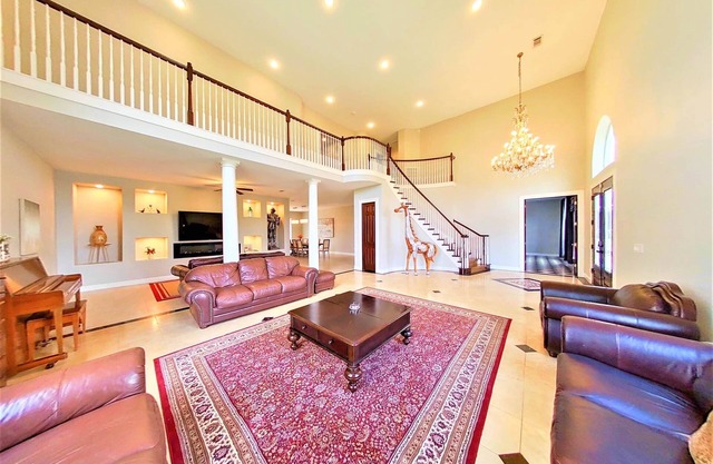 Luxe Home 5 Bedroom Villa
